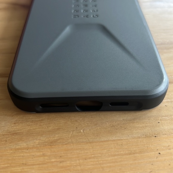 Urban Armor Gear iPhone 13 Pro Max Phone Case - Picture 4 of 7